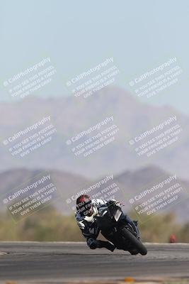 media/Oct-26-2025-Race Pace (Sun) [[c1447ca738]]/Non Verified (1st 20 Minutes of every Hour)/4-Turn 14 (1110am)/